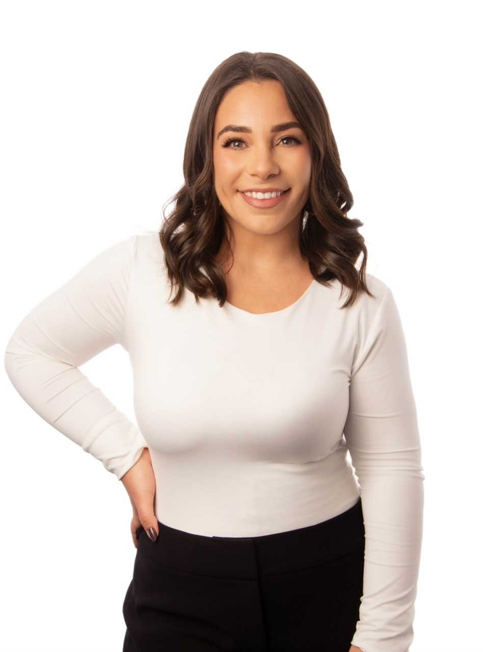 Sasha Hernandez, Sales Associate